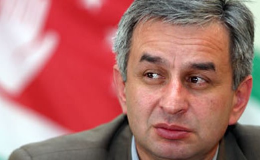 Abhazya'da muhalefet koalisyon hükümeti oluşturulmasını istedi