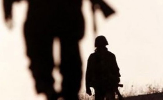 Emekli albaylar uyardı: Askeri katledip sonra intihar süsü veriyorlar