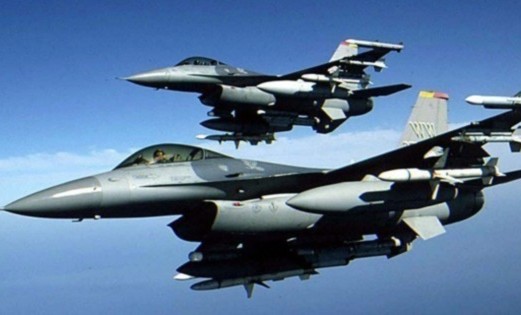 Amanoslar'da F-16 uçağı düştü!