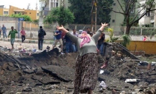 Döne Kuvvet: Torunumu kurtarmak için ateşe atlayan Suriyeliyi dövdüler!