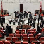 AKP ‘demokratikleşme paketi’ ile seçim barajını düşürmeyi planlıyor