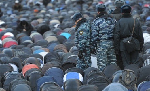 Moskova’da iki camiye baskın yapıldı, 500 kişi gözaltına alındı