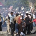 Mısır’da ordu, Mursi taraftarlarına müdahale etti