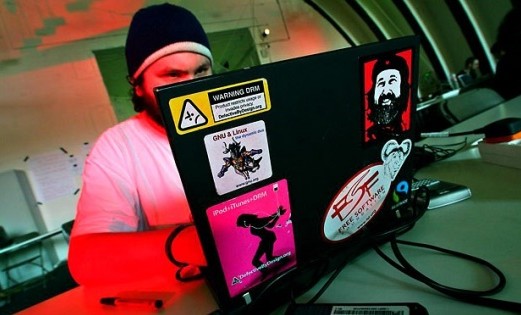 New York Times: "Rus hackerler 1,2 milyar kullanıcının isim ve şifresini çaldı!" 