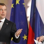 Medvedev “karşı yaptırım” hazırlığında: “Batılı uçaklara hava sahamızı sınırlarız”